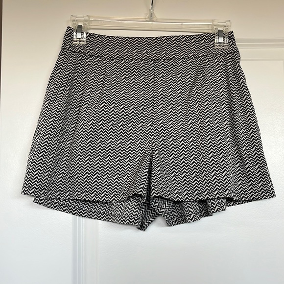 3 for $25 💚 AE shorts - Picture 1 of 2